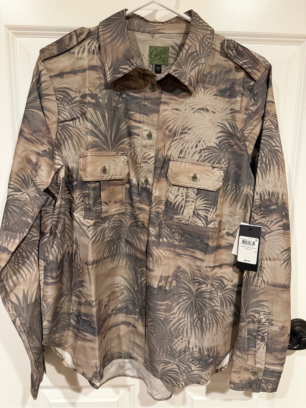 GUESS Women Shirt In Khaki Caribe Breath Green Size Large